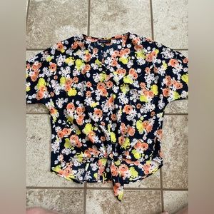 Jones New York floral blouse medium